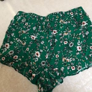 Flowy shorts